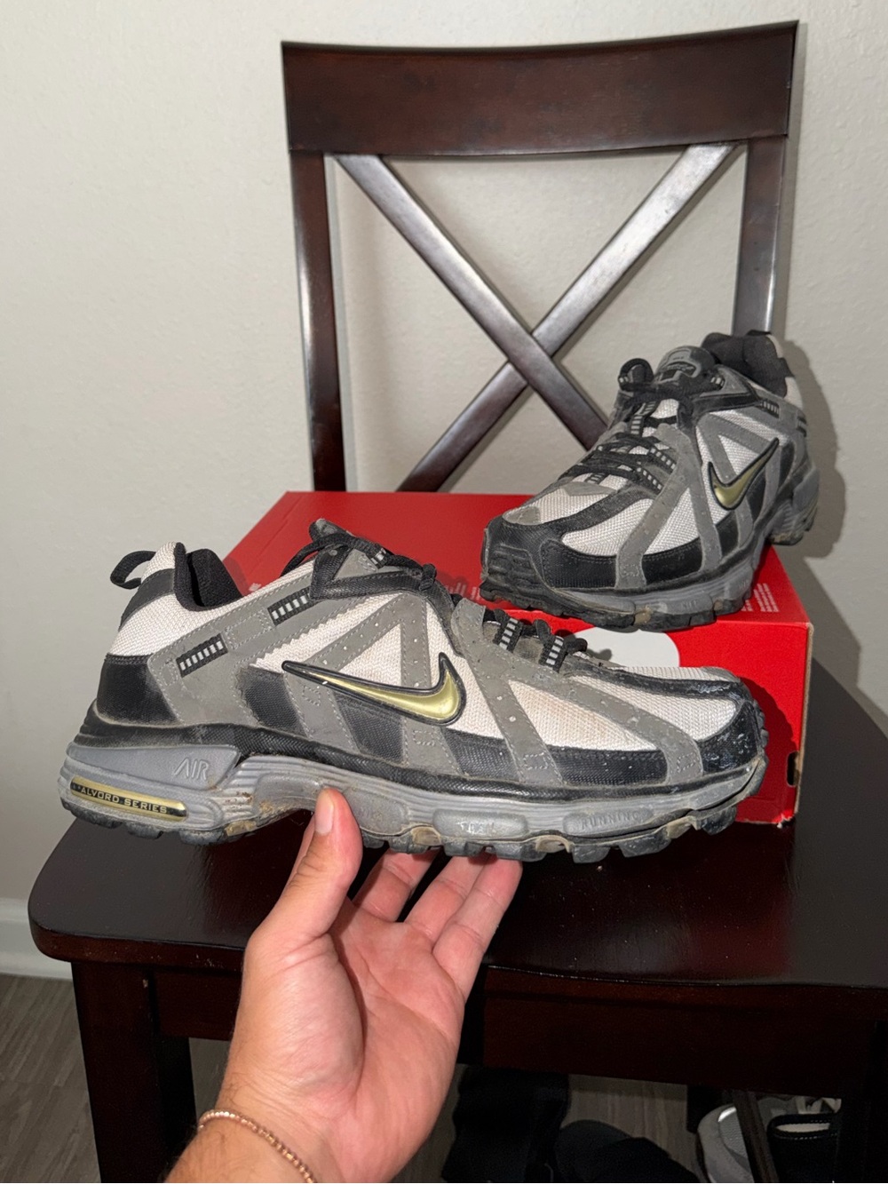Nike Air ACG Trail US 10 Men's Running Sneakers Gray Black Silver 318663-001